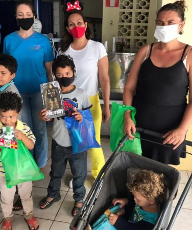 Presentes, diversão, doação, mas acima de tudo, alegria e amor