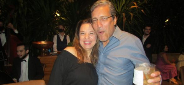 Fabiana Martins Scabello e Oscar Teixeira da Silva Filho