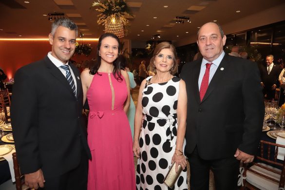 Rodrigo e Juliana Araújo, Maria Cristina e Luiz Carlos Oranges Júnior