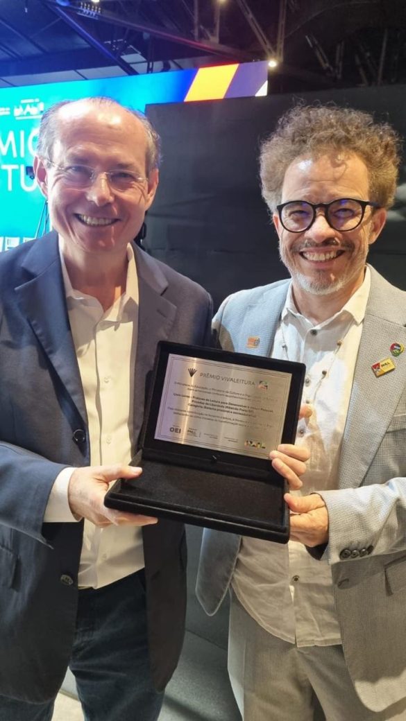 Galeno com o coordenador do Plano Nacional do Livro e Leitura, Jéferson dos Santos Assumção