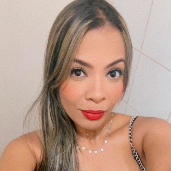 Candidata 12 Tayna Rubio Alvejanes – 29 anos Natural de Guariba-SP Vendedora – Hygibras