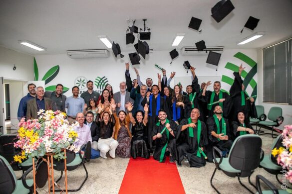 Formatura dos estudantes dos cursos técnicos em Agricultura e em Agronegócio do SENAR-SP em Ribeirão Preto