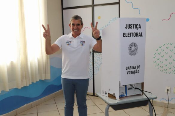 Duarte Nogueira votou na manhã deste domingo no Colégio Marista, em Ribeirão Preto